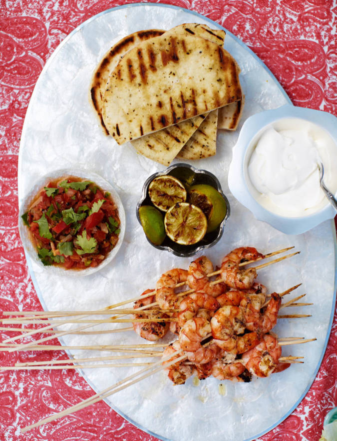 Tandoori prawn pockets with tomato salsa | Sainsbury's Magazine